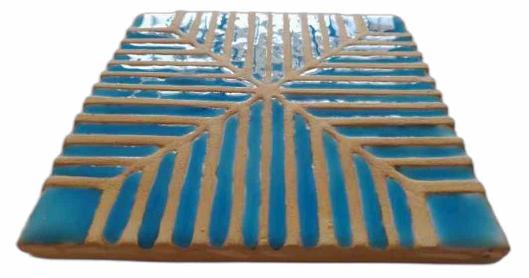 linear_pattern_blue_side_view_glow_in_the_dark_hand_made_tile